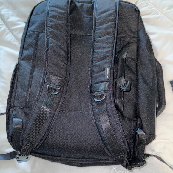 Lululemon Black Commuter Multi-Wear Backpack 22L - Picture 5 of 7